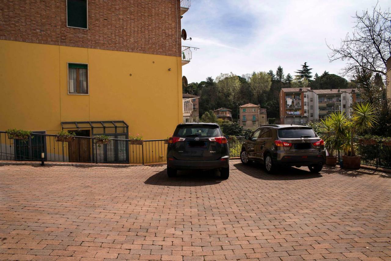 Casa Il Glicine A Due Passi Dal Centro Lejlighed Siena Eksteriør billede